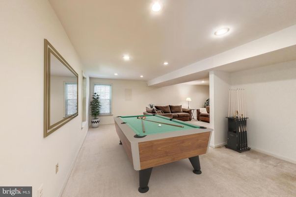 Billiard Table, Game Room, Interior, Recessed Lighting