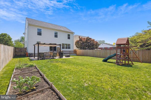 Backyard, Exterior, Playground