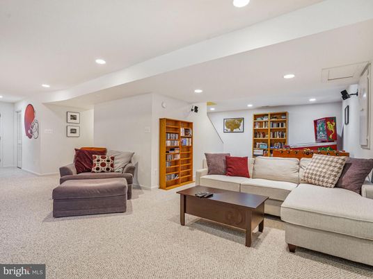 Game Room, Interior, Living room, Recessed Lighting