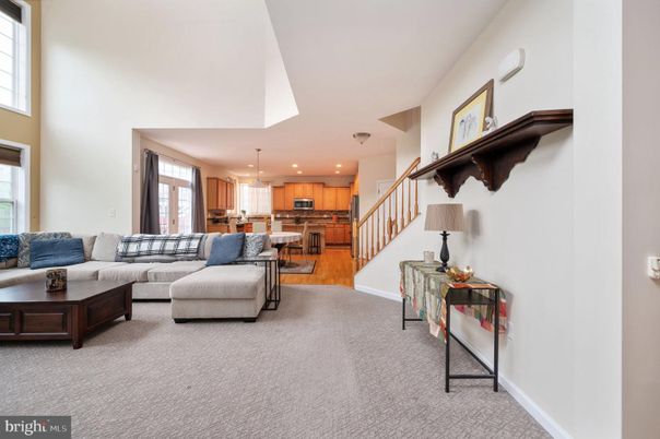 Interior, Kitchen, Living room, Pendant Lights, Recessed Lighting, Stainless Steel Appliances, Wood Texture Flooring