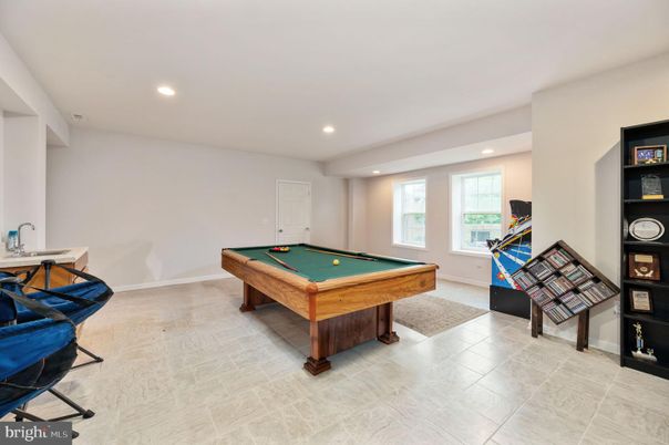 Billiard Table, Game Room, Interior, Recessed Lighting