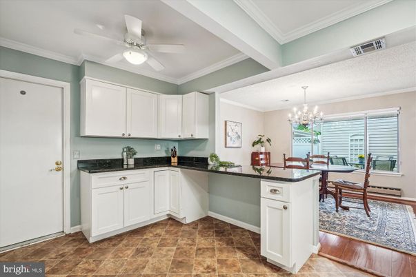 Chandelier, Dining room, Interior, Kitchen, Wood Texture Flooring