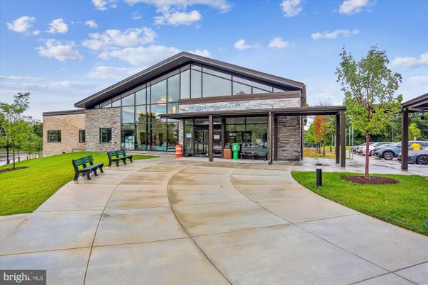 Backyard, Exterior, Facade, Modern