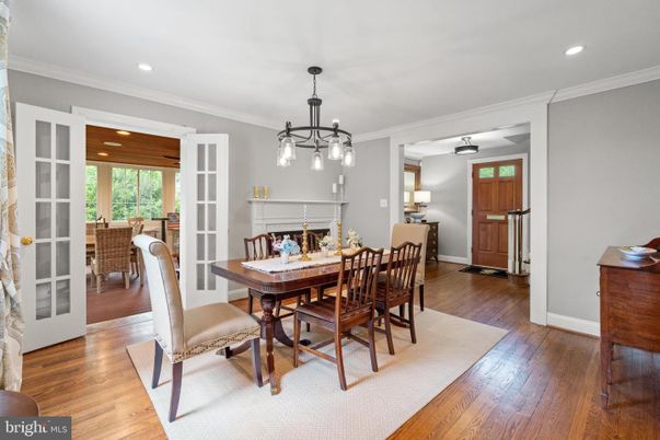 Dining room, Fireplace, Interior, Pendant Lights, Recessed Lighting, Wood Texture Flooring