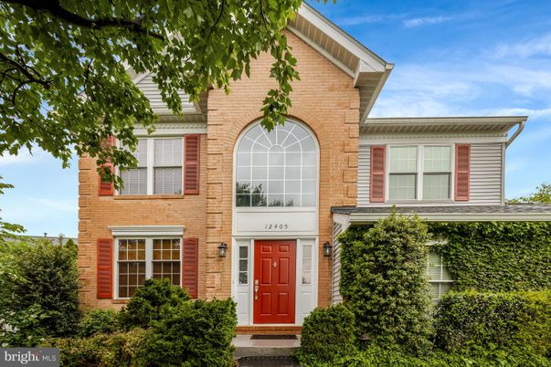 Exterior, Facade, Brick Facade, Brick Traditional