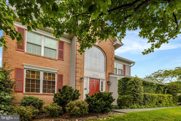 Exterior, Facade, Brick Facade, Rowhouse