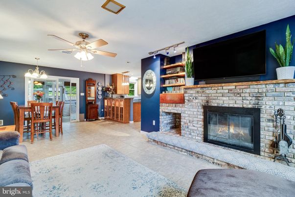 Dining room, Fireplace, Interior, Kitchen, Pendant Lights
