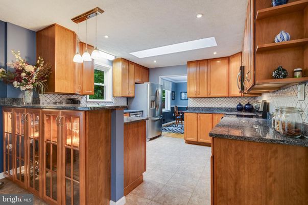 Interior, Kitchen, Pendant Lights, Recessed Lighting