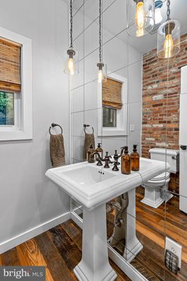 Bathroom, Interior, Pendant Lights, Stone Walls, Wood Texture Flooring