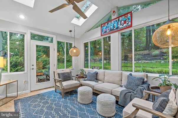 Interior, Living room, Pendant Lights, Recessed Lighting, Sun Room