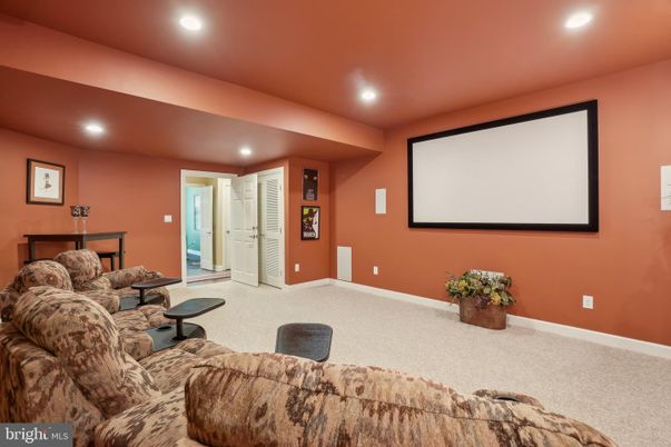 Interior, Projection Screen, Recessed Lighting, Theatre Room