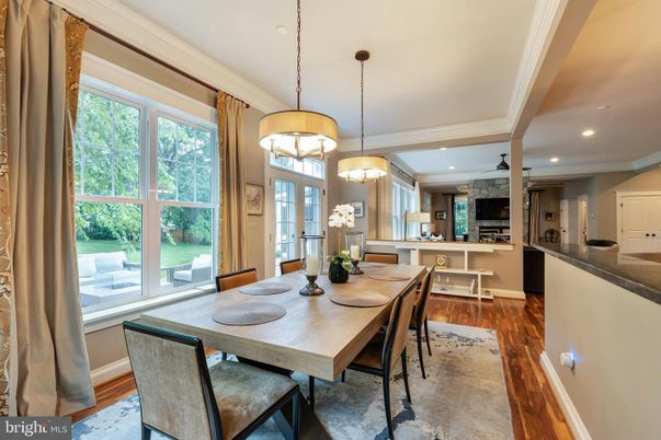 Dining room, Interior, Kitchen, Pendant Lights, Recessed Lighting, Wood Texture Flooring