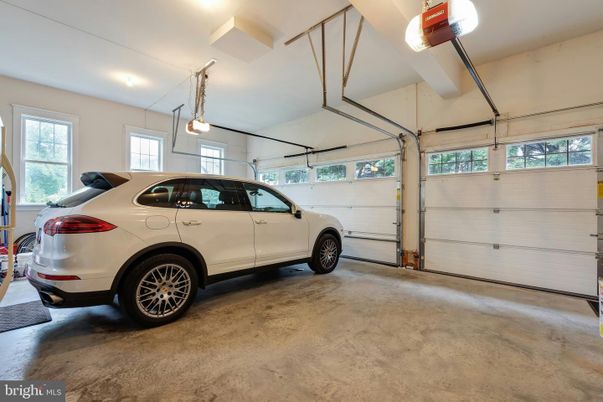 Garage, Interior, Recessed Lighting