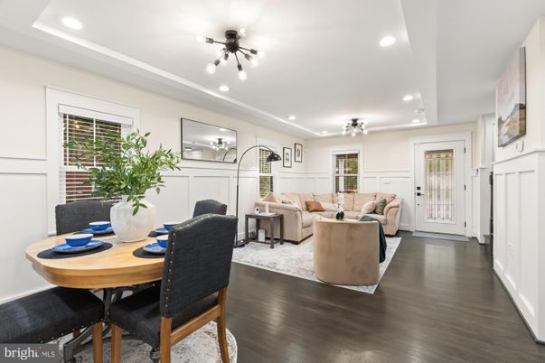 Dining room, Interior, Living room, Pendant Lights, Recessed Lighting, Wood Texture Flooring