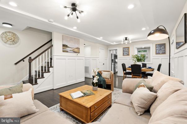 Dining room, Interior, Living room, Pendant Lights, Recessed Lighting, Wood Texture Flooring