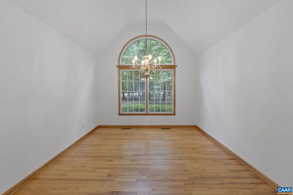 Empty room, Interior, Pendant Lights, Wood Texture Flooring
