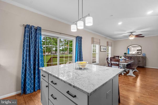 Dining room, Interior, Kitchen, Pendant Lights, Recessed Lighting, Wood Texture Flooring
