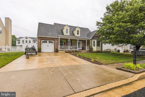 Attached, Exterior, Facade, Brick Facade, Cape Cod