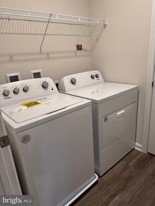 Interior, Utility Closets, Washer, Wood Texture Flooring