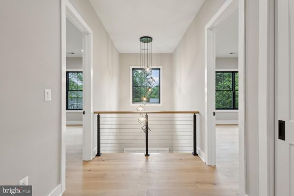 Interior, Pendant Lights, Wood Texture Flooring