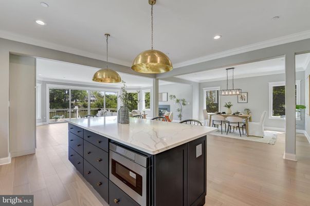 Dining room, Interior, Kitchen, Pendant Lights, Recessed Lighting, Wood Texture Flooring