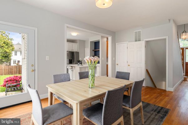 Dining room, Interior, Kitchen, Pendant Lights, Stainless Steel Appliances, Wood Texture Flooring