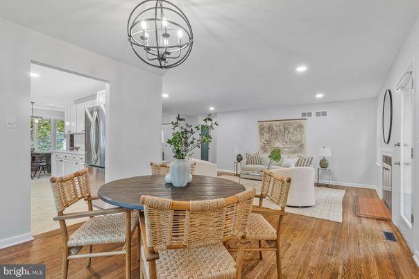 Chandelier, Dining room, Interior, Kitchen, Living room, Recessed Lighting, Wood Texture Flooring