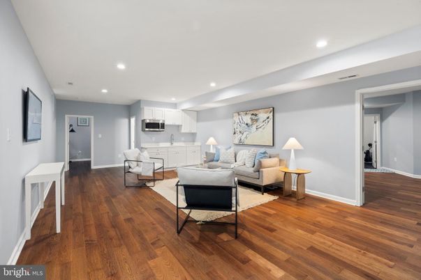 Interior, Kitchen, Living room, Recessed Lighting, Wood Texture Flooring