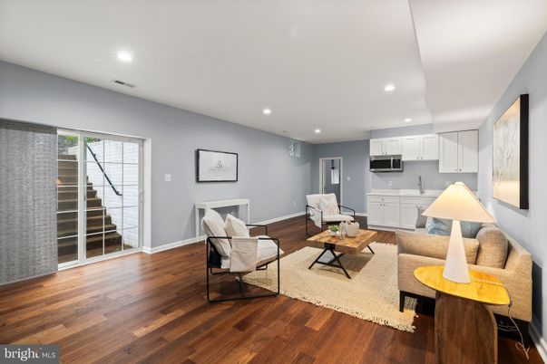 Interior, Kitchen, Living room, Recessed Lighting, Wood Texture Flooring