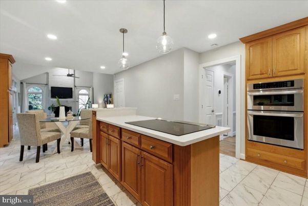Dining room, Interior, Kitchen, Marble, Pendant Lights, Recessed Lighting, Stainless Steel Appliances