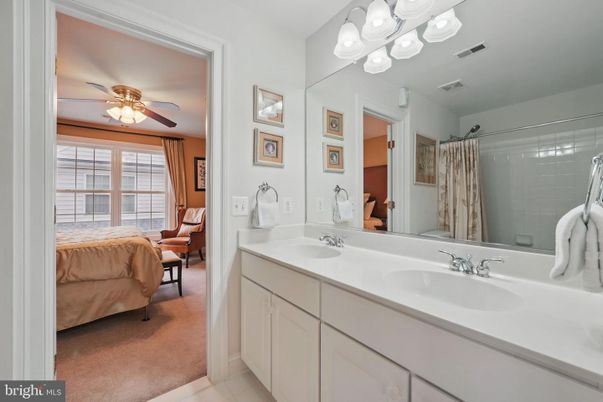 Bathroom, Bedroom, Dual Sink Vanities, Interior