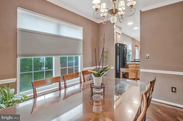 Chandelier, Dining room, Interior, Recessed Lighting, Wood Texture Flooring
