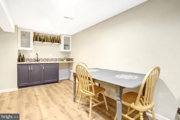 Dining room, Interior, Wood Texture Flooring