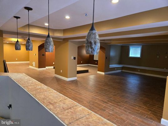 Empty room, Interior, Pendant Lights, Recessed Lighting, Wood Texture Flooring