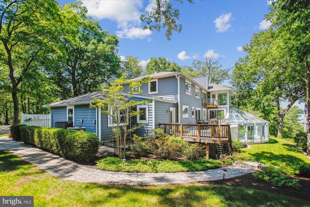 Backyard, Exterior, Facade, Queen Anne Victorian