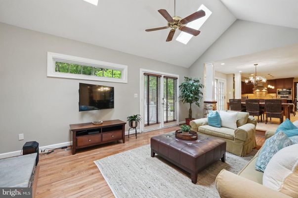 Interior, Kitchen, Living room, Pendant Lights, Recessed Lighting, Wood Texture Flooring