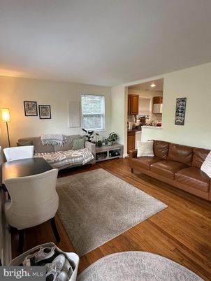 Interior, Kitchen, Living room, Recessed Lighting, Wood Texture Flooring
