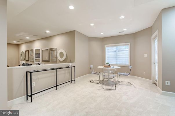 Dining room, Interior, Recessed Lighting