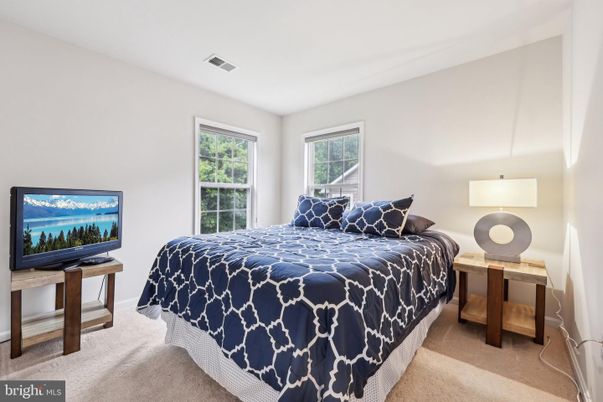 Bedroom, Interior, Water
