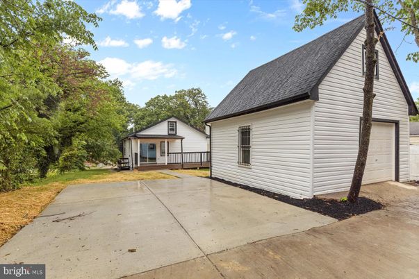 Backyard, Detached Garage, Exterior