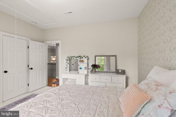 Bedroom, Interior, Pendant Lights, Wood Texture Flooring