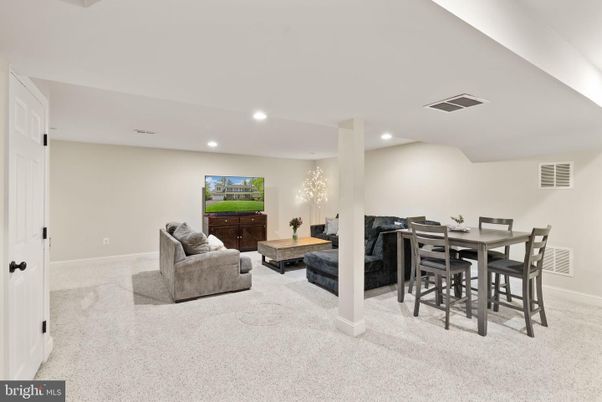 Dining room, Interior, Living room, Recessed Lighting