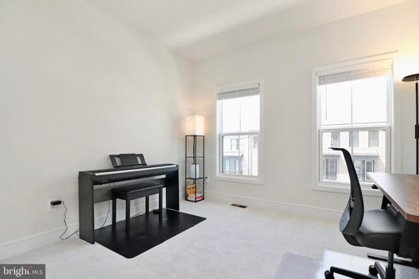 Home Office, Interior, Piano