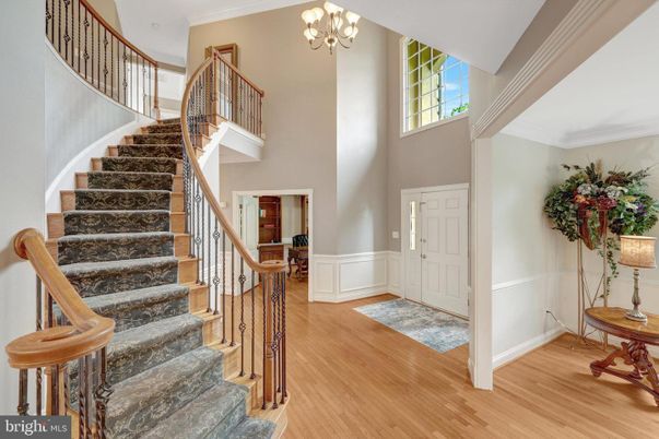 Chandelier, Interior, Wood Texture Flooring