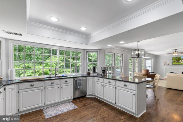 Dining room, Interior, Kitchen, Living room, Pendant Lights, Recessed Lighting, Wood Texture Flooring