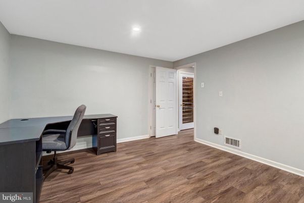 Home Office, Interior, Recessed Lighting, Wood Texture Flooring