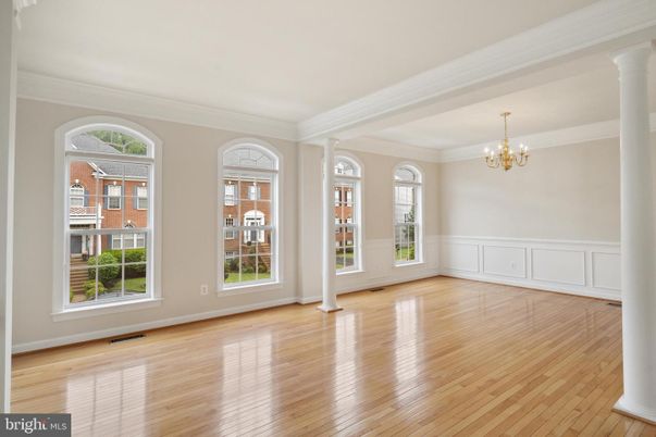 Chandelier, Empty room, Interior, Wood Texture Flooring