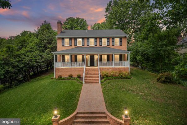 Backyard, Exterior, Facade, Georgian
