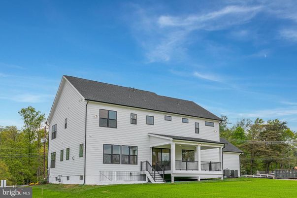 Backyard, Exterior, Facade, Farmhouse