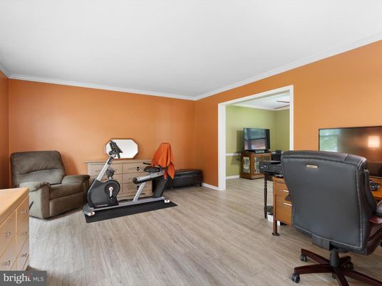 Fitness Equipment, Home Office, Interior, Wood Texture Flooring